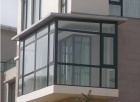 武汉封阳台多少钱一平，选哪种材质的门窗好